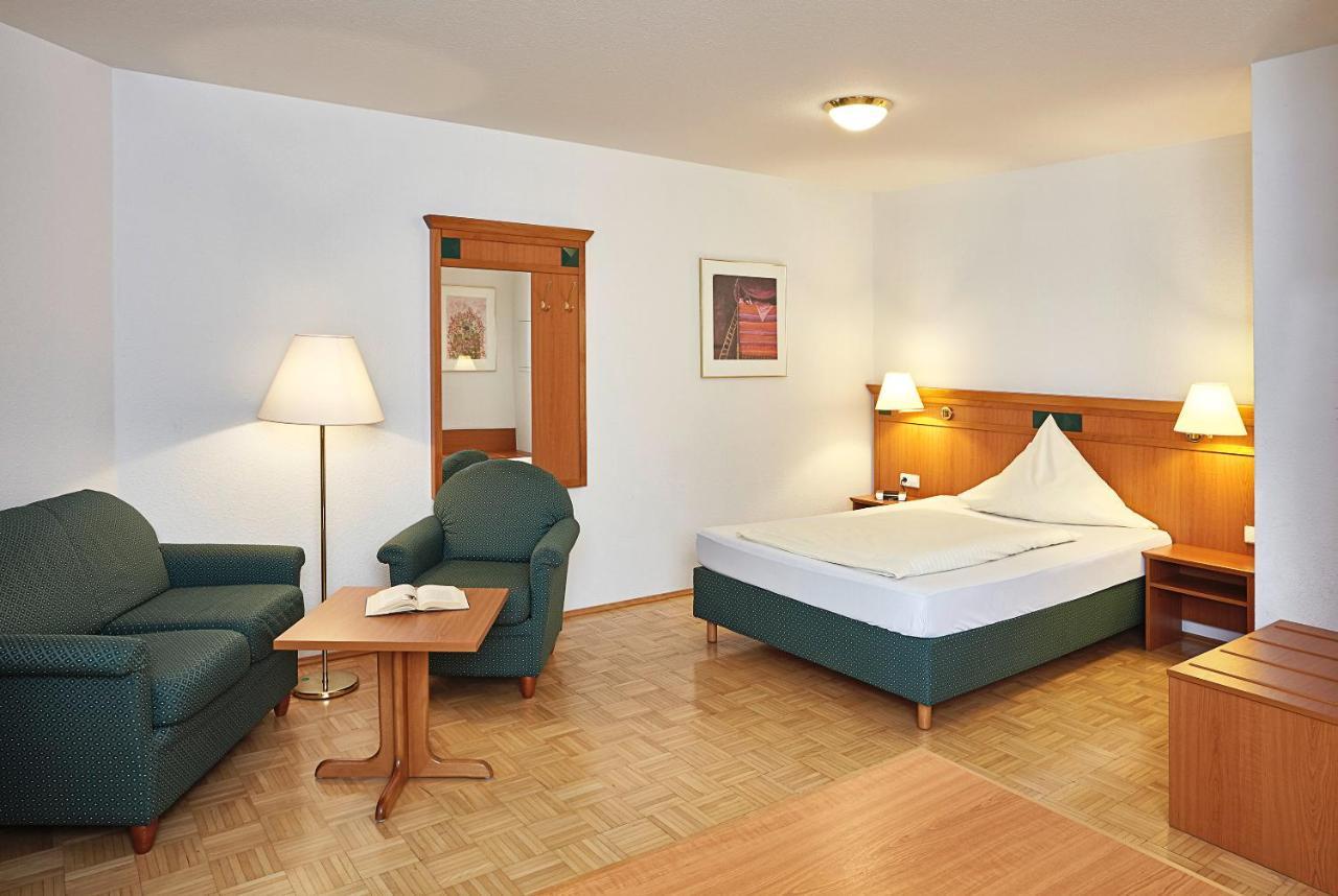 Hotel & Residenz Am Kurpark Schlangenbad Eksteriør billede